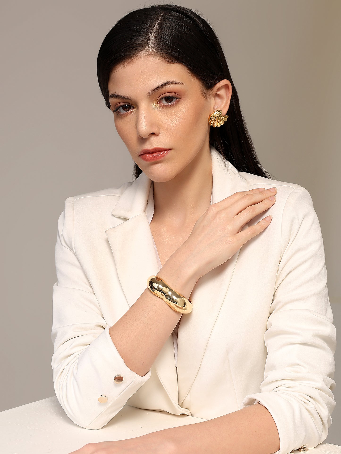 Estrella Sculpted Cuff