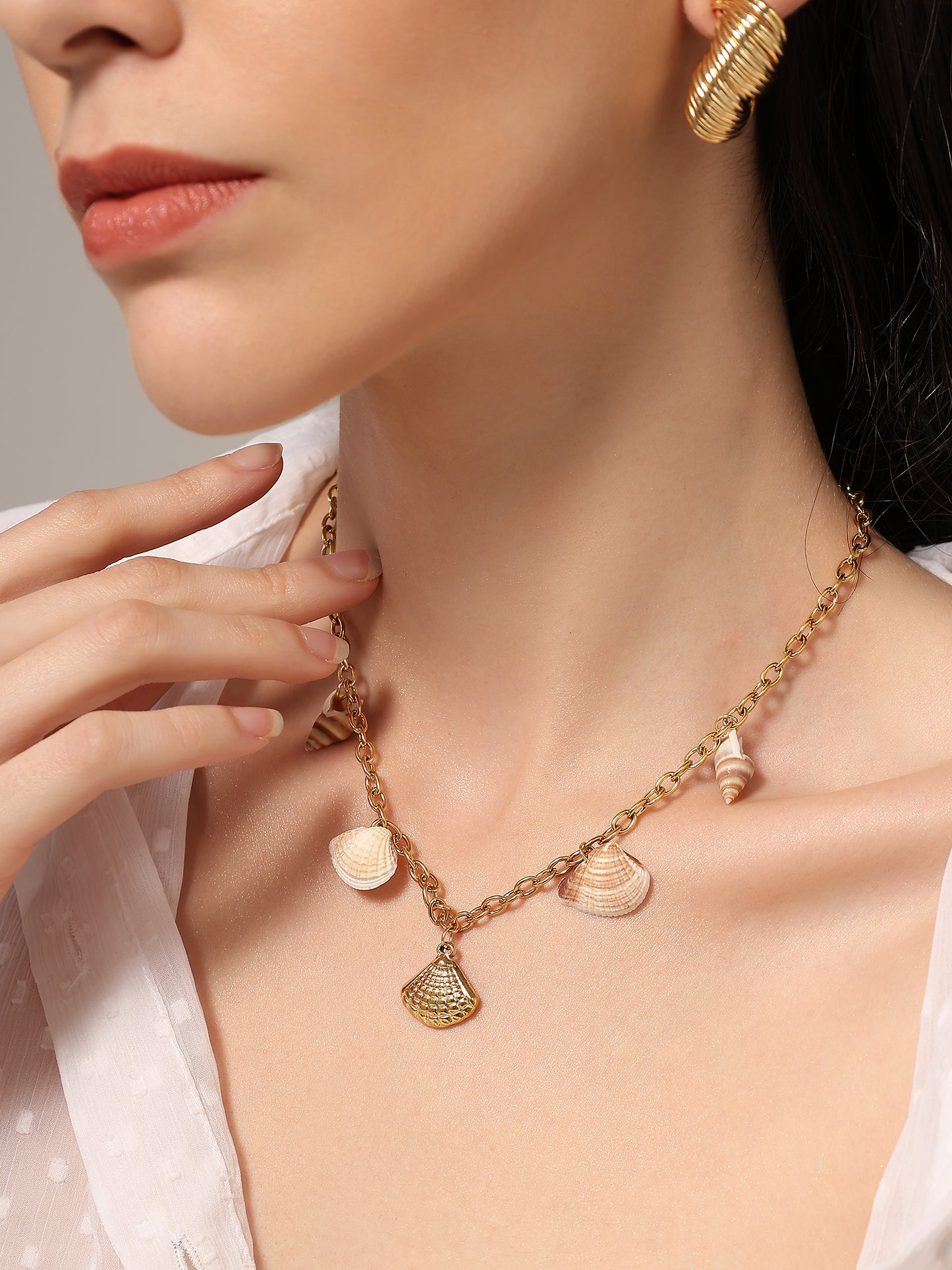 Aalst Shell Necklace