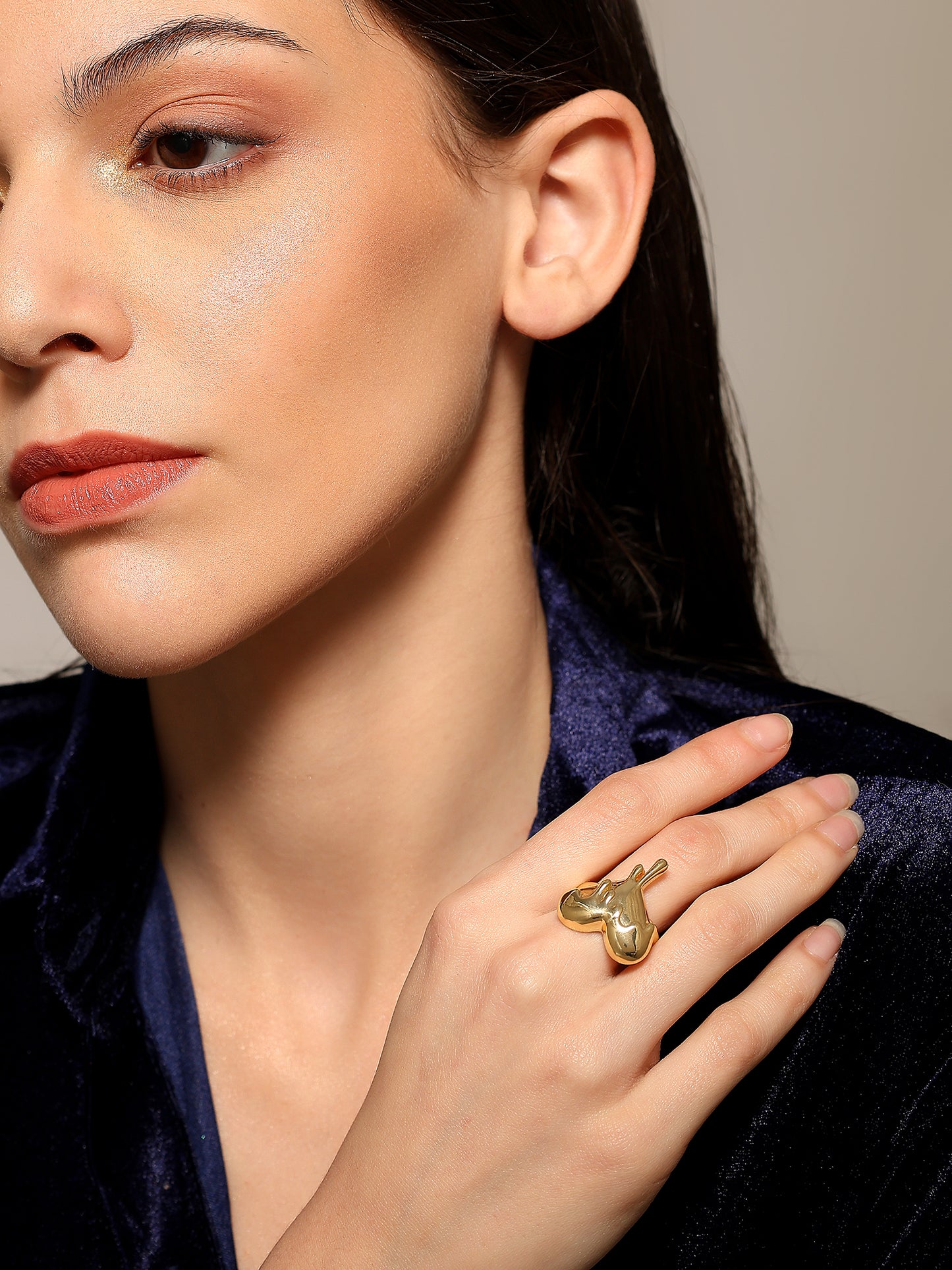 Heartia Ring
