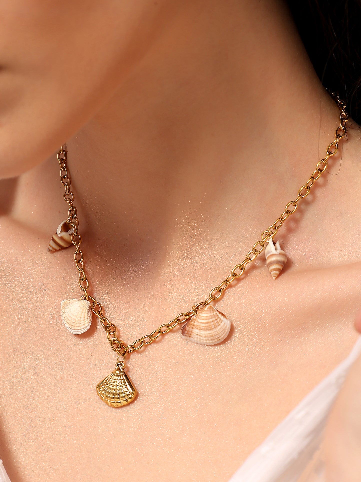 Aalst Shell Necklace
