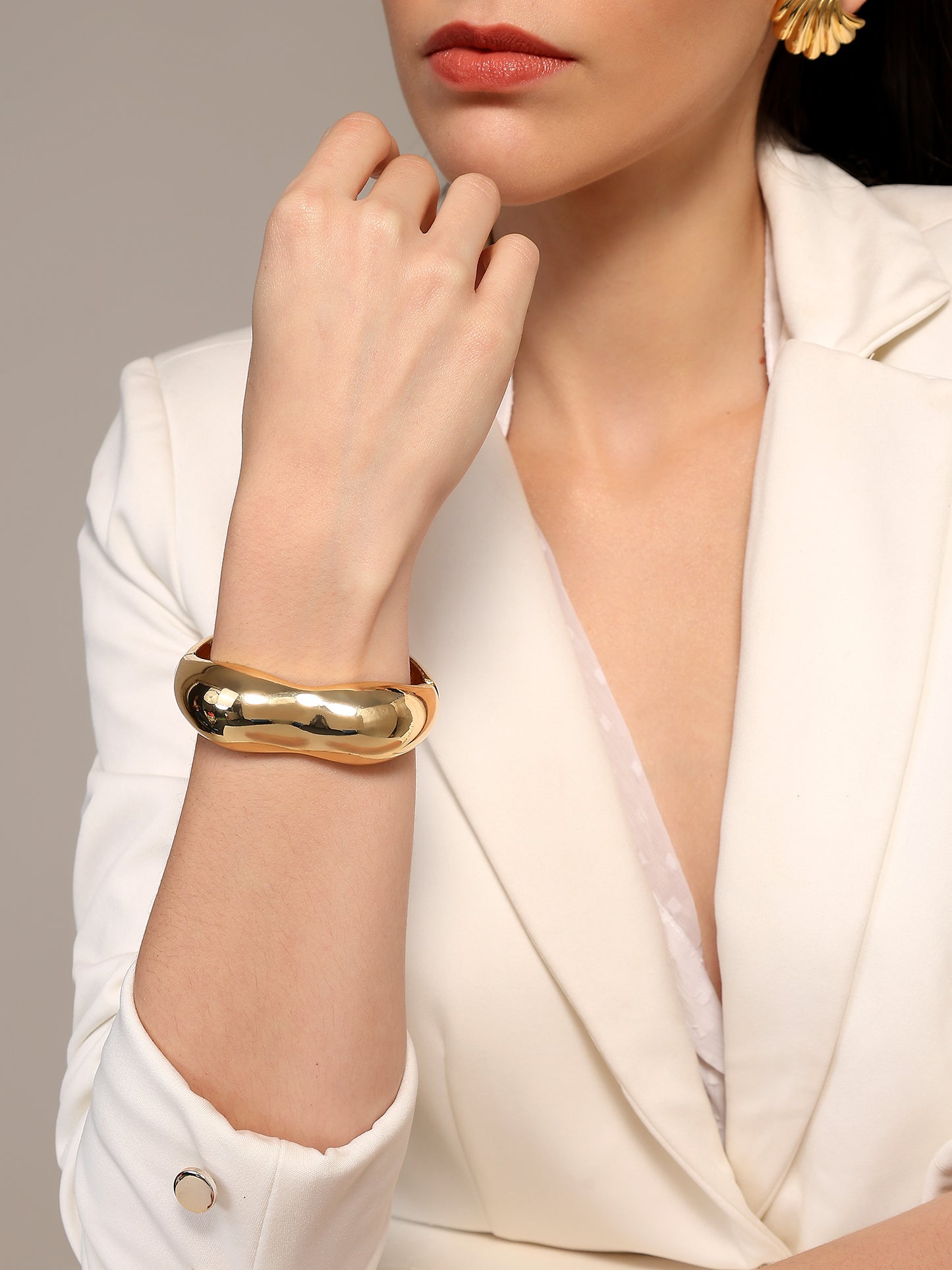 Estrella Sculpted Cuff