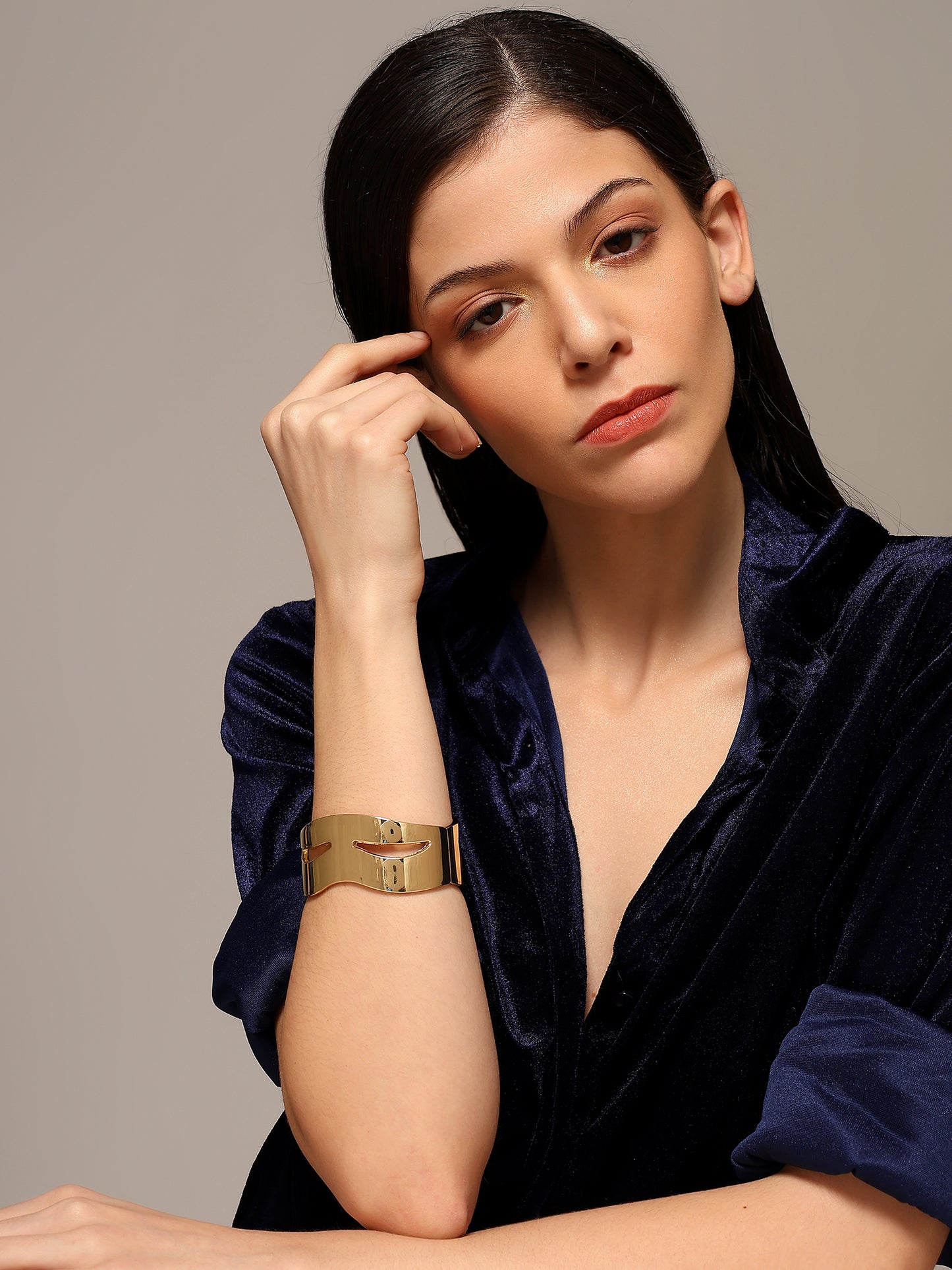 Leshya Gold Cuff
