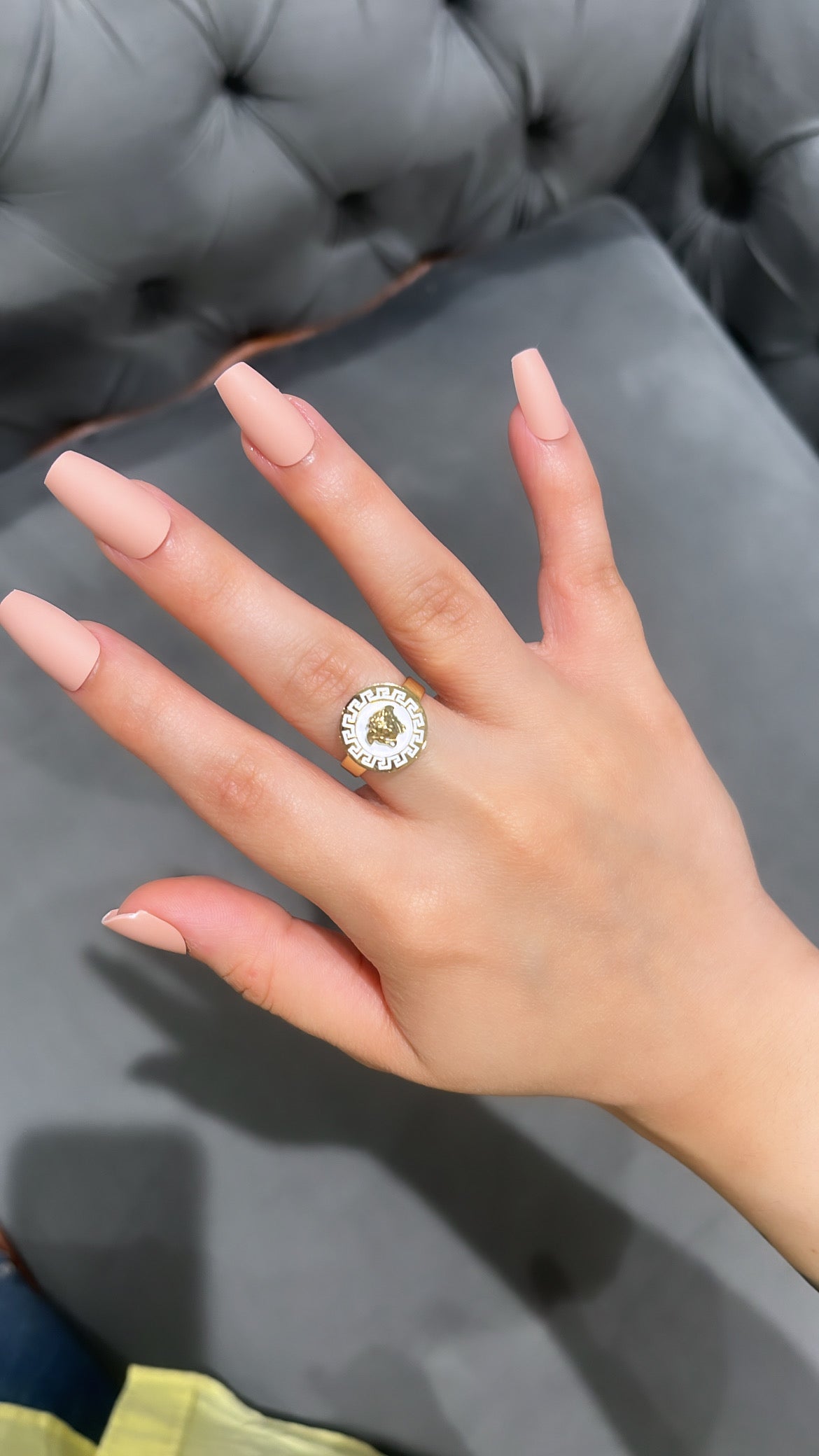 Albony Ring