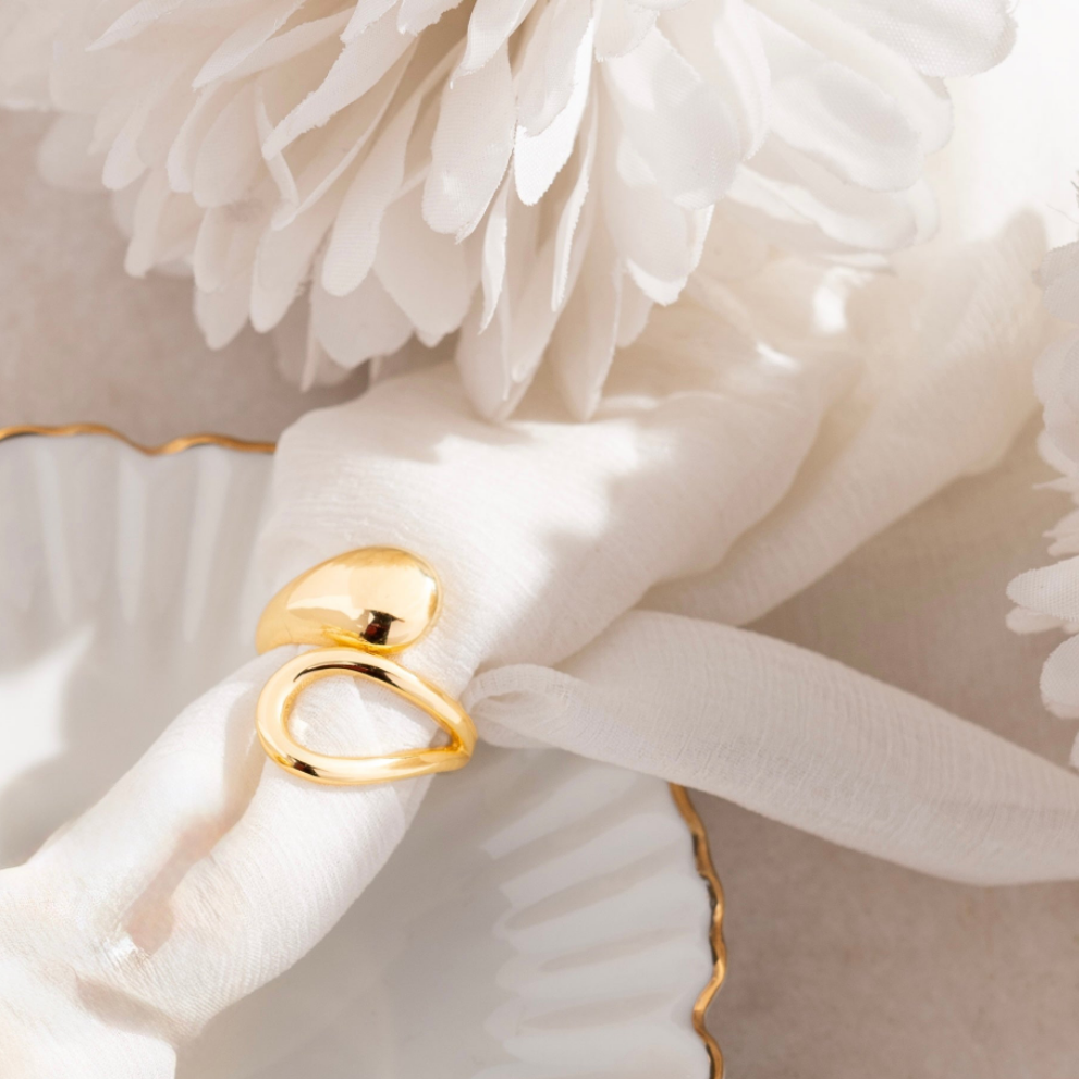 Hugsy Ring
