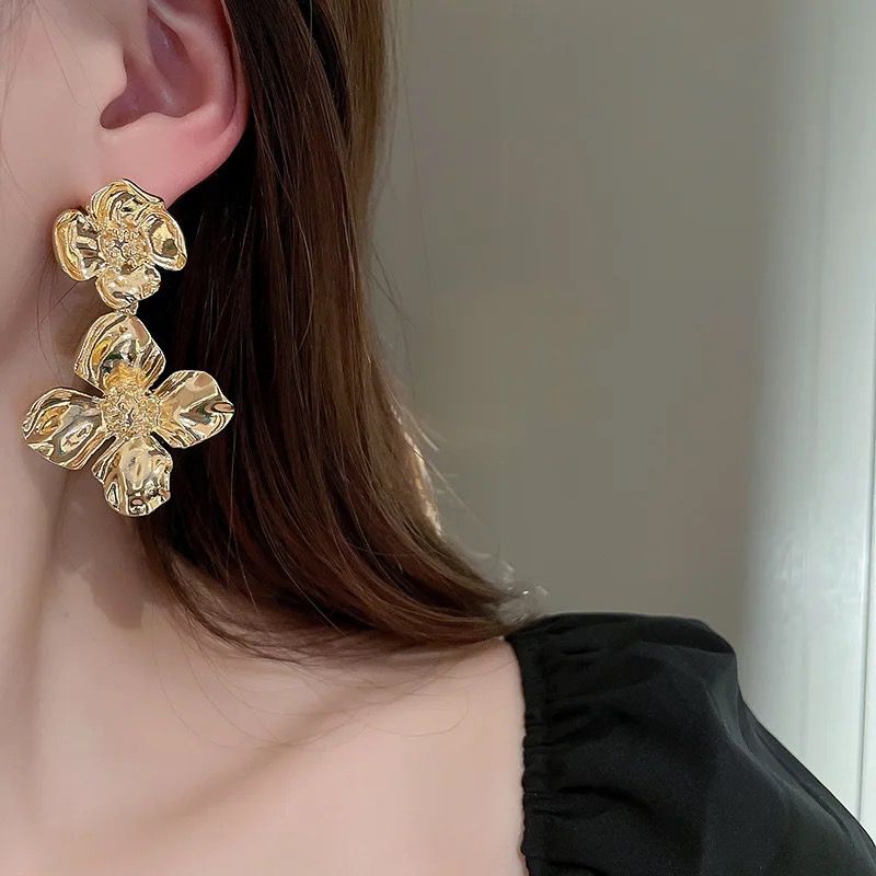 Gold Flower earrings