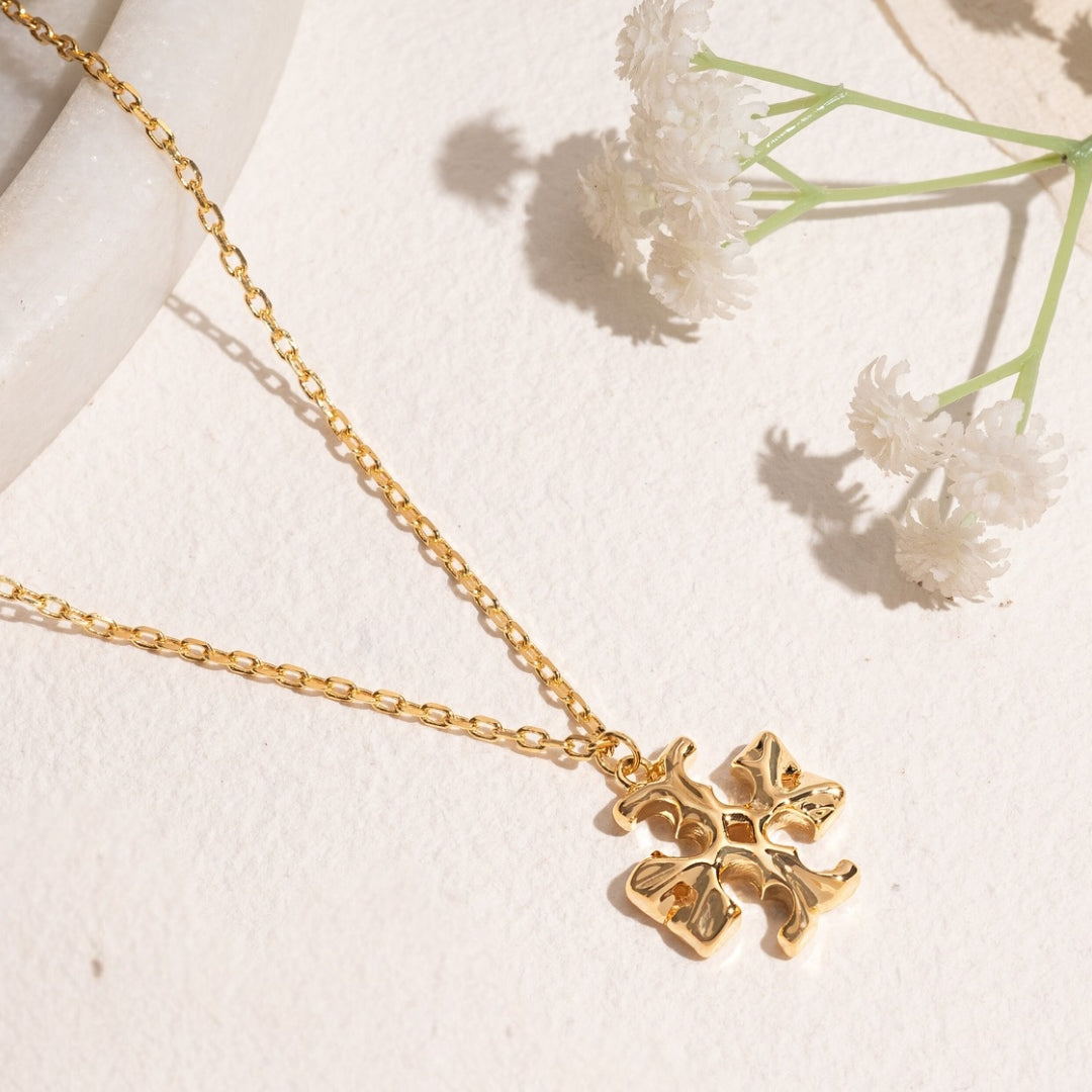Oita T Necklace