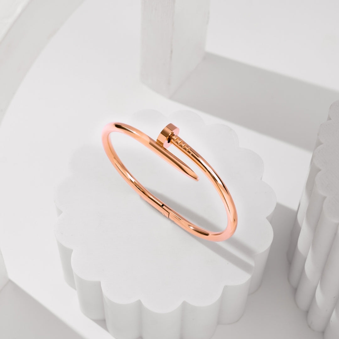 Aalen Rose Gold Nail Bangle