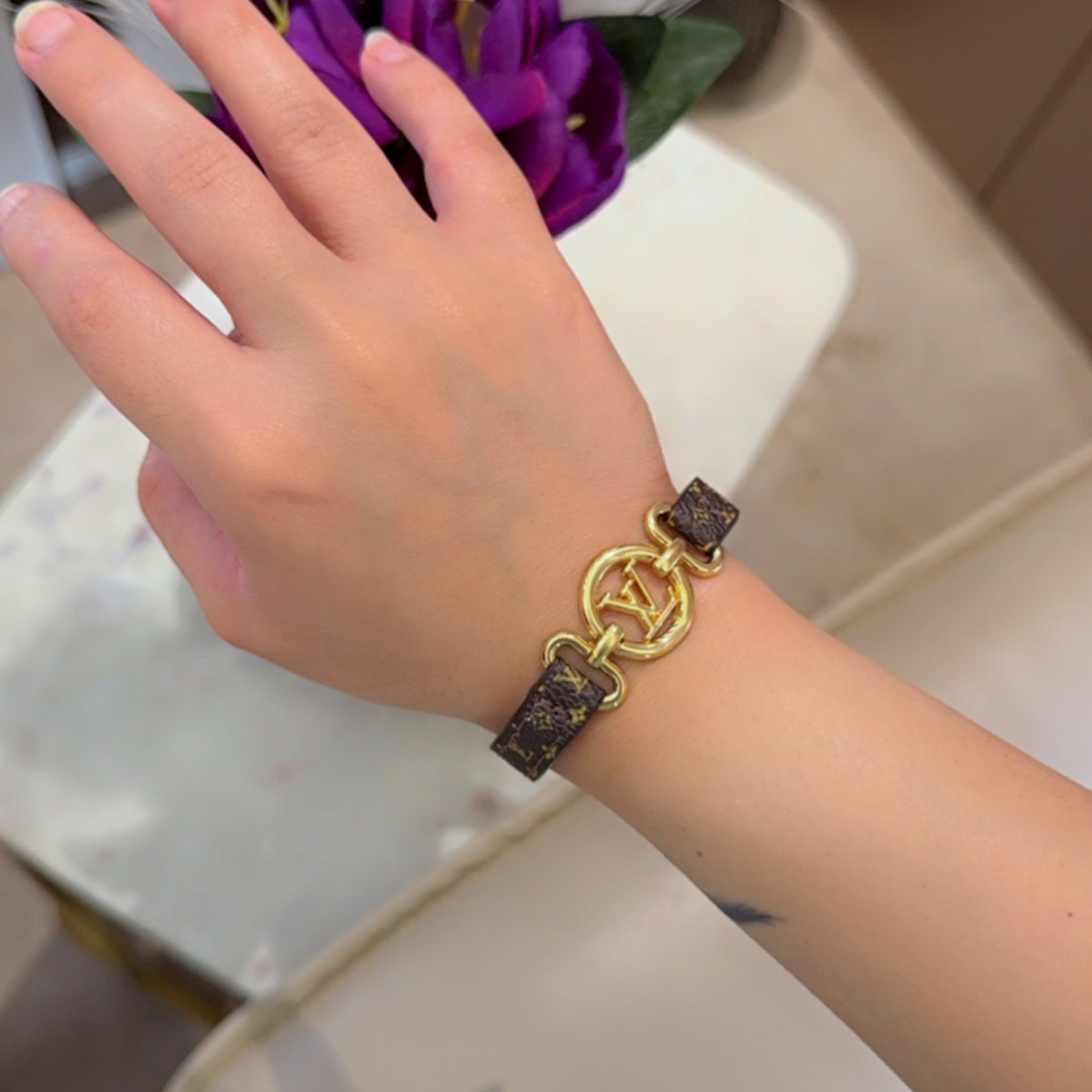 Zelle Bracelet