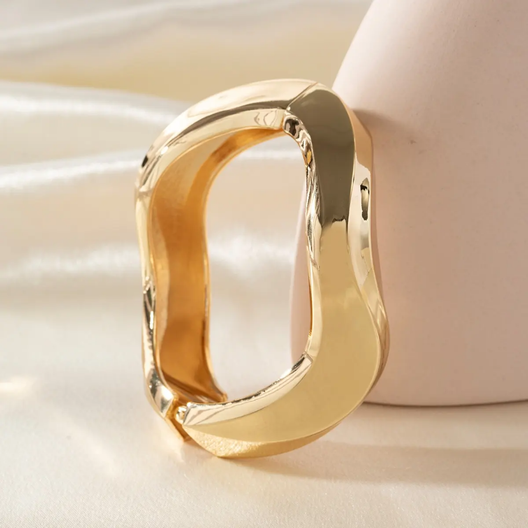 Estrella Sculpted Cuff