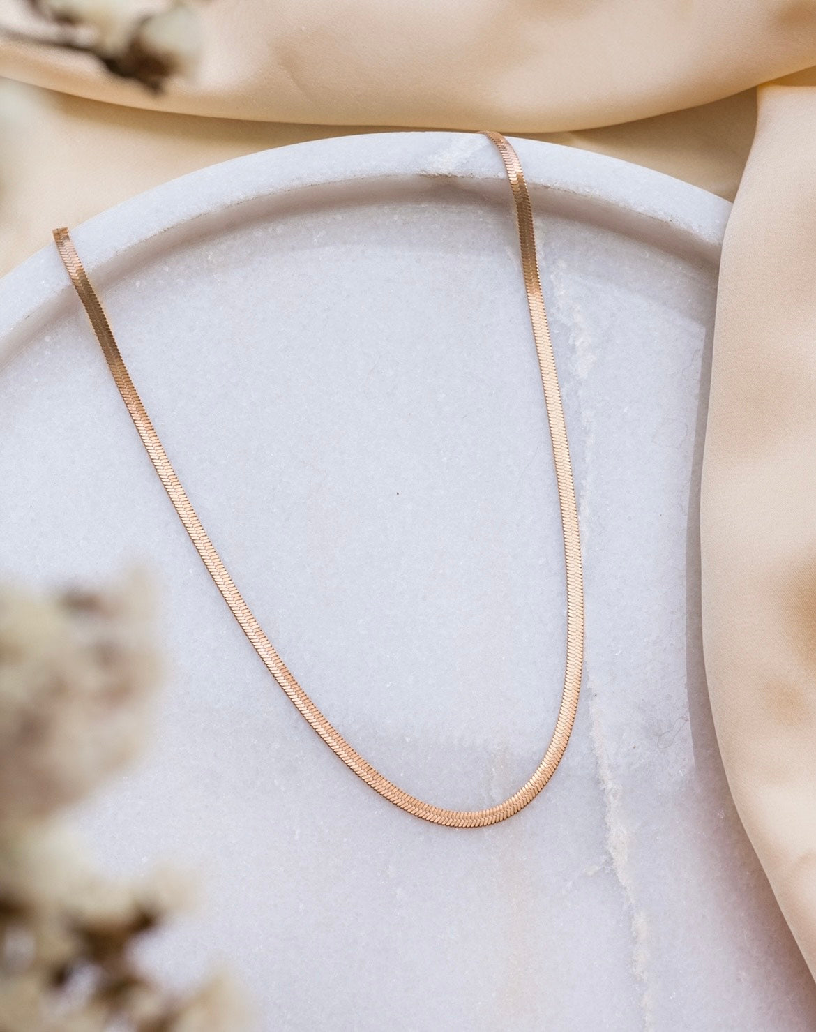 Snake chain necklace