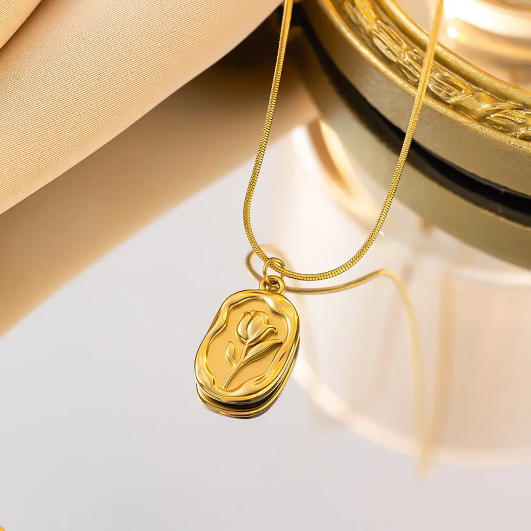 Necklace – Colorful World Of Gems