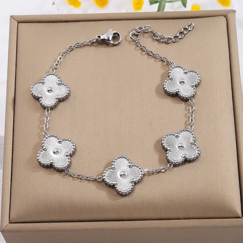 Audrey Clover Bracelet