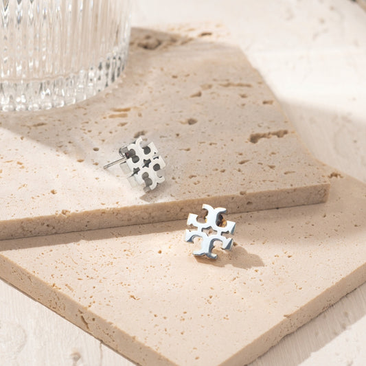 Silver Vanesa Studs