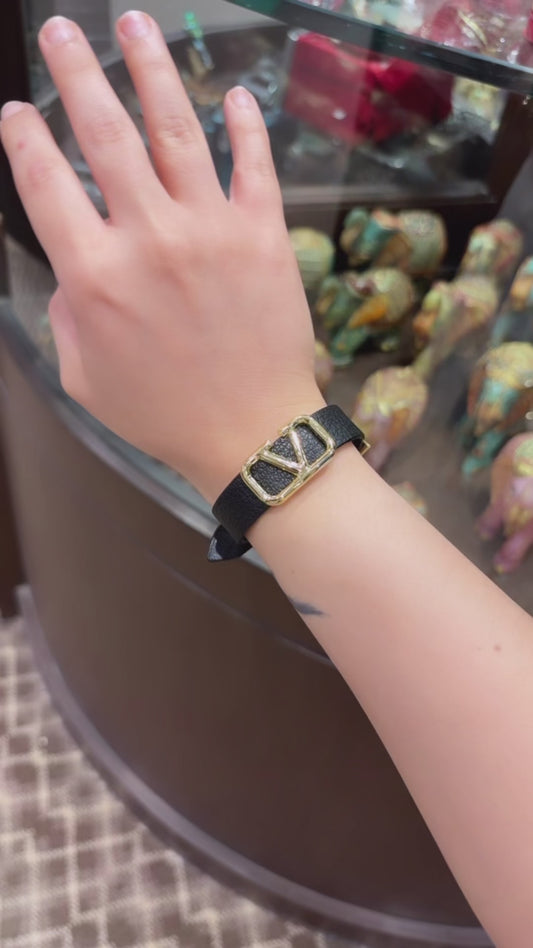 Freesia Black Bracelet