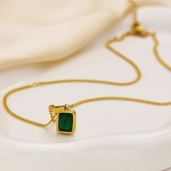 Regal Green Necklace