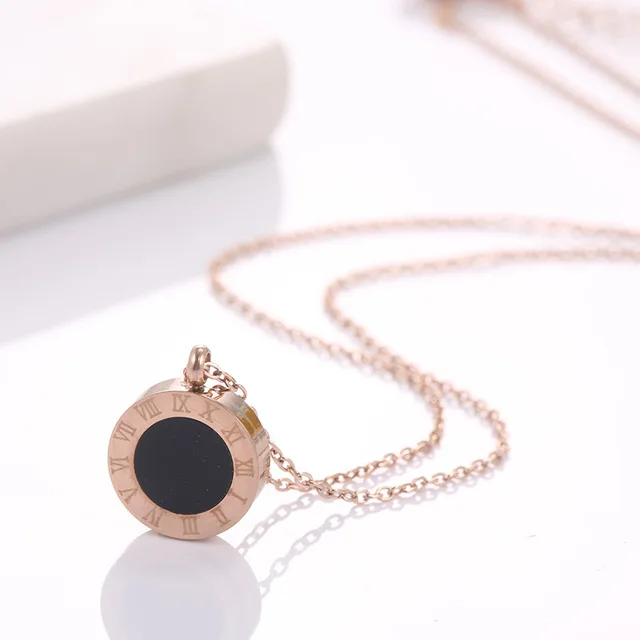 Rosegold Roman necklace