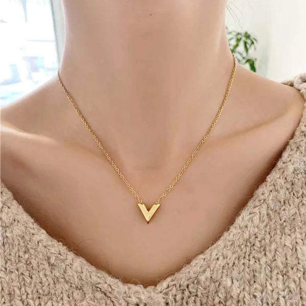 V Shine Necklace