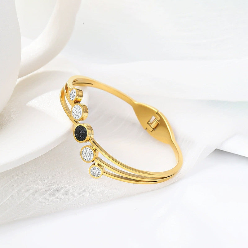 Finley Bangle