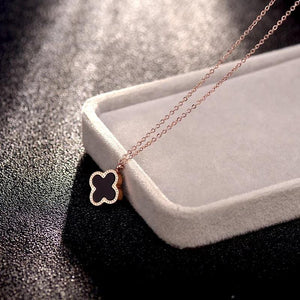 reversible link chain clover necklace