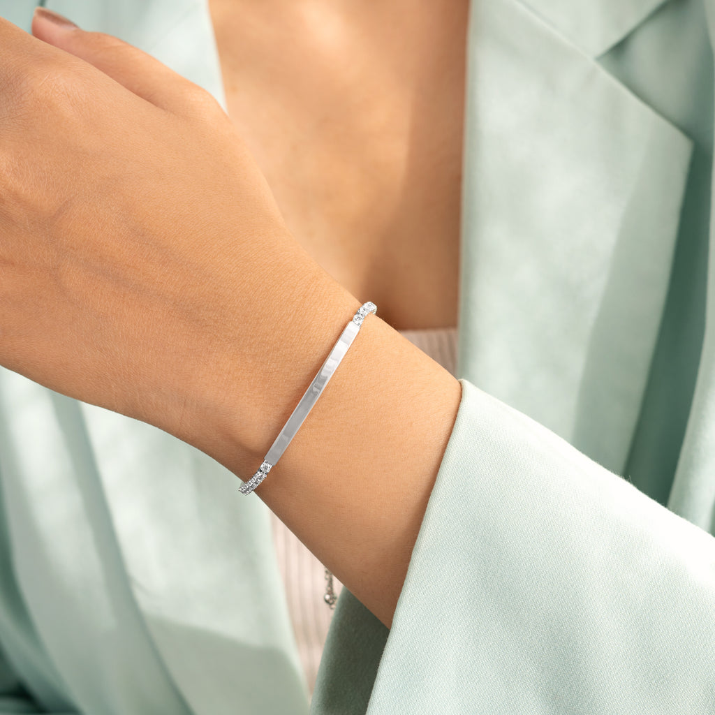 Sleek silver bracelet